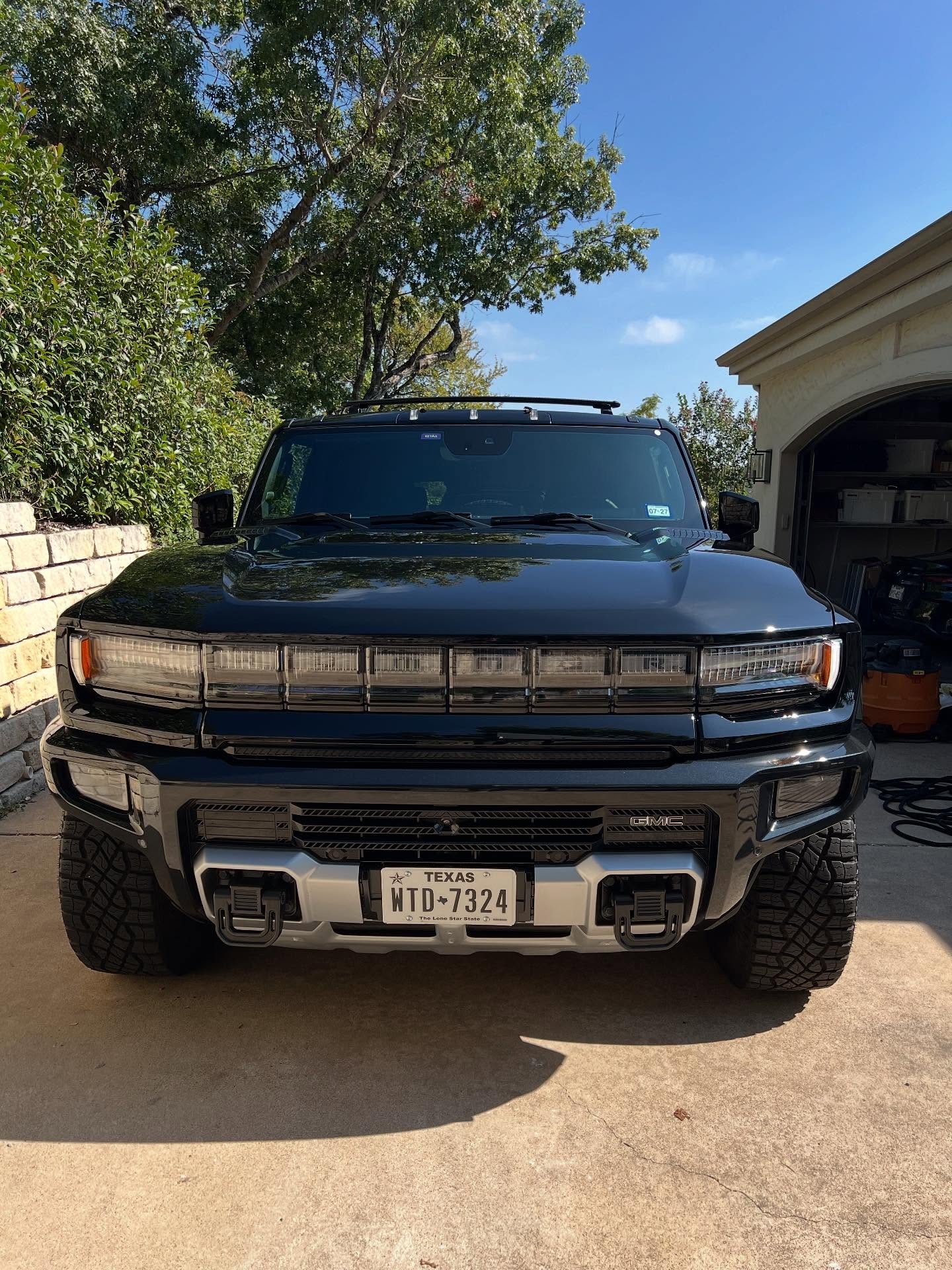 Hummer EV full detail